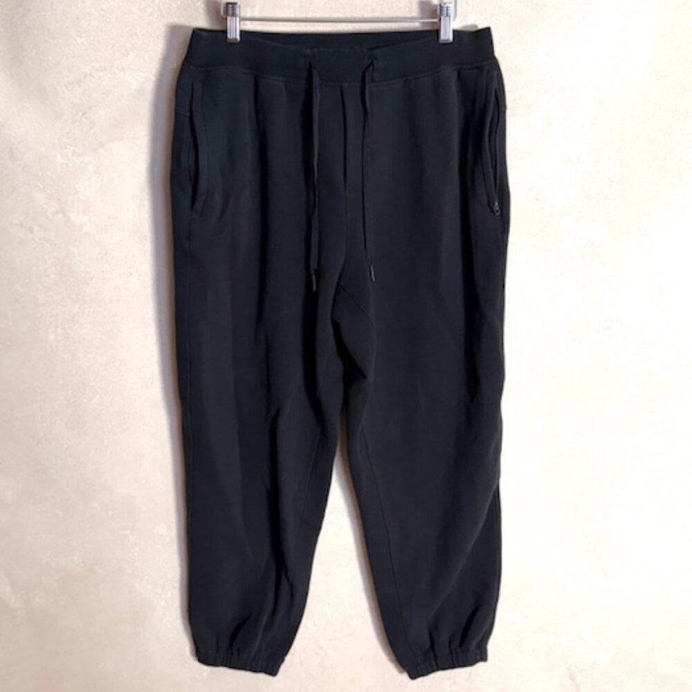 Lululemon Men's Black Jogger Pants, Size M